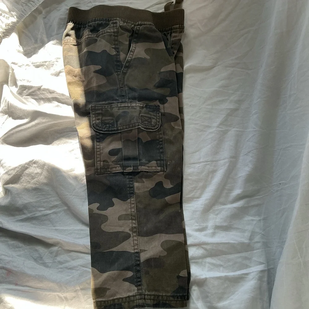 The Children's Place Green Camouflage Cargo Pants